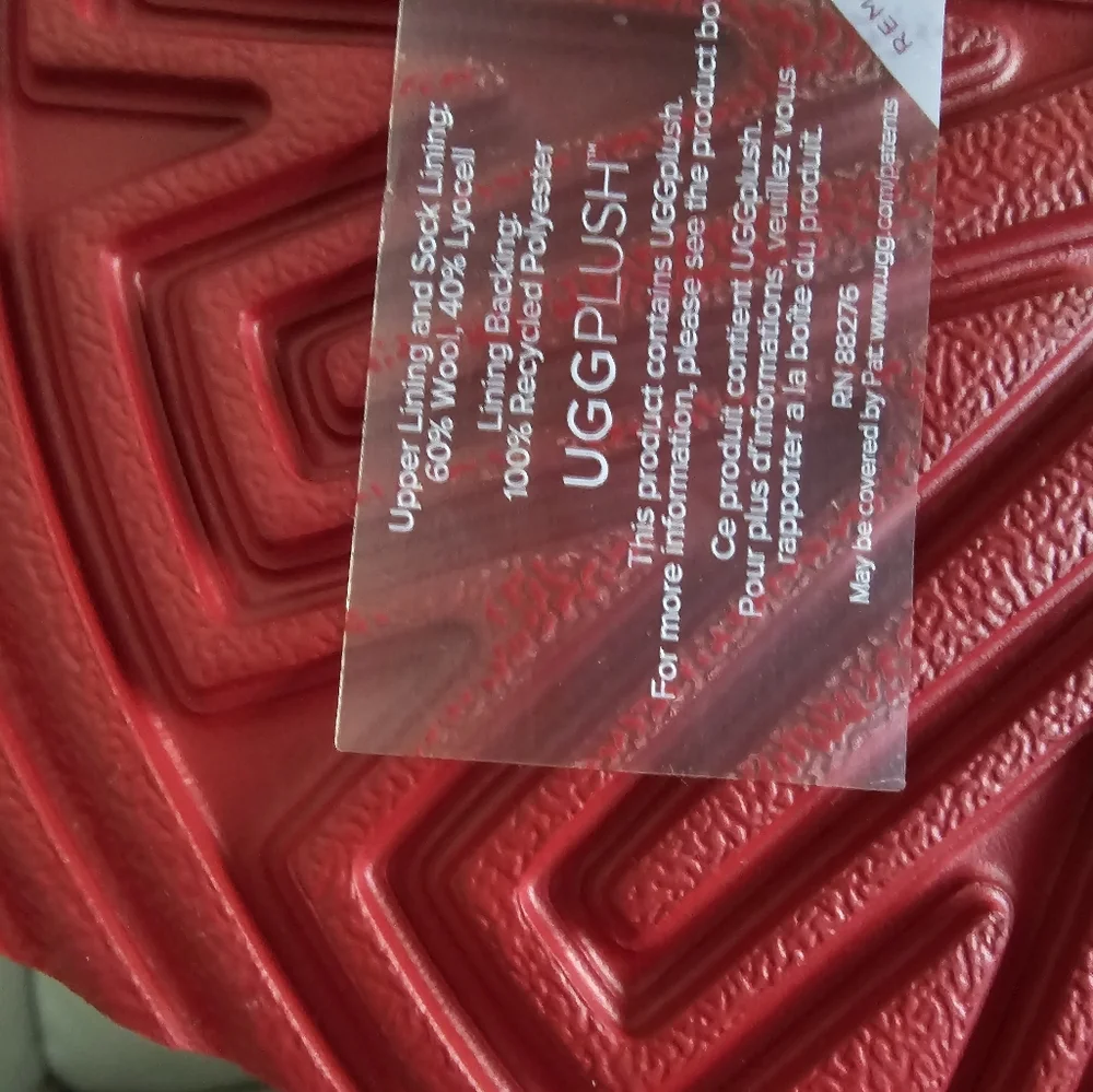 NIB UGG Girls' Classic II Gel Hearts Boots (Youth) Size 5